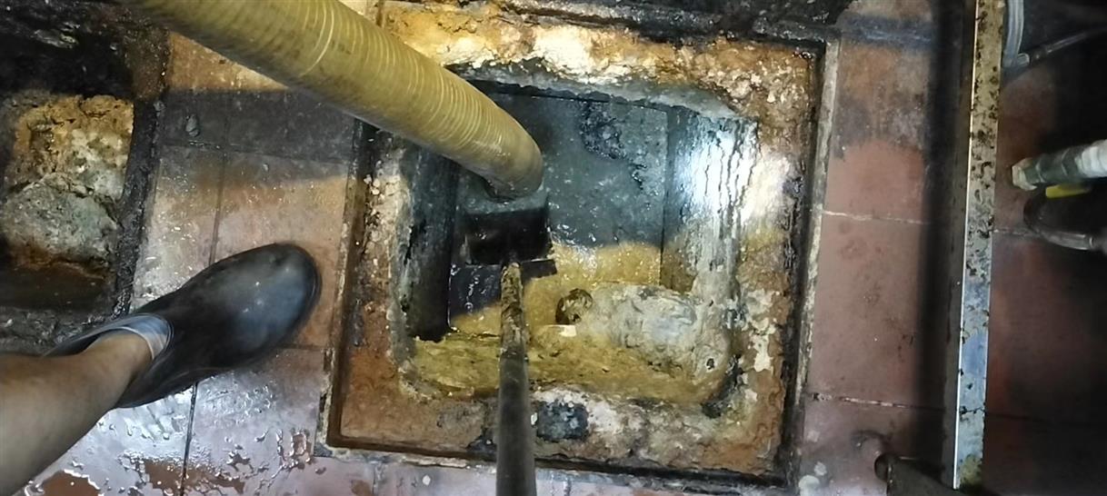柳江污水池清理一般都有毒气，怎么预防中毒呢？