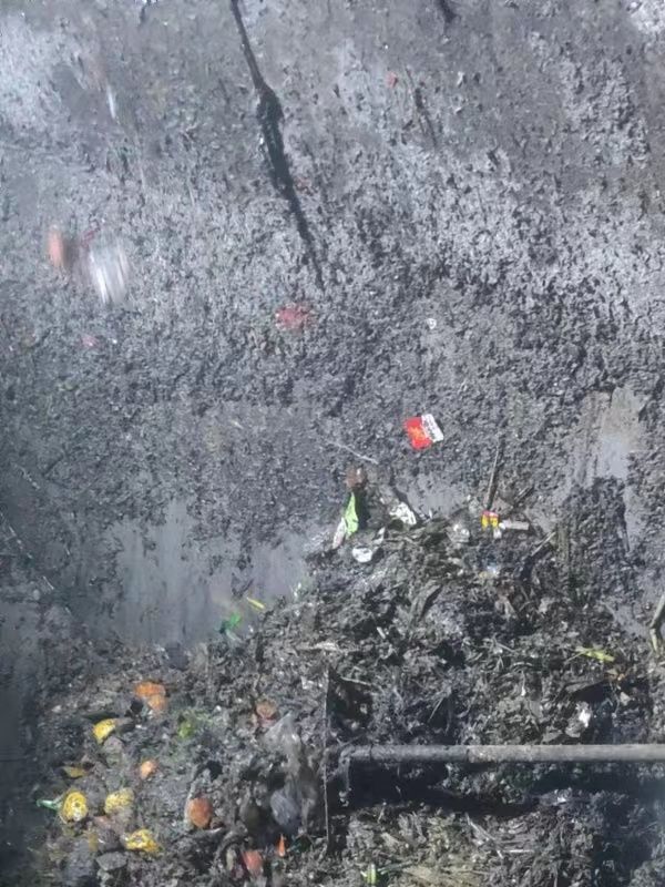 柳江污水池清理