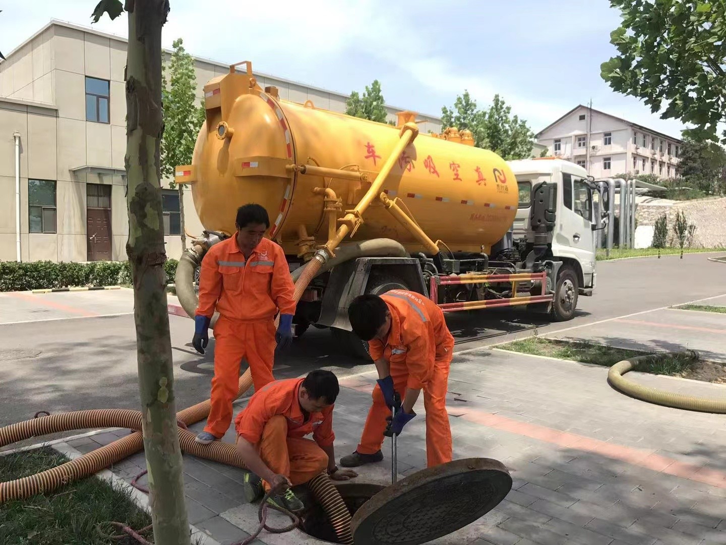柳江化粪池清理与5-8吨吸粪车施工效率分析